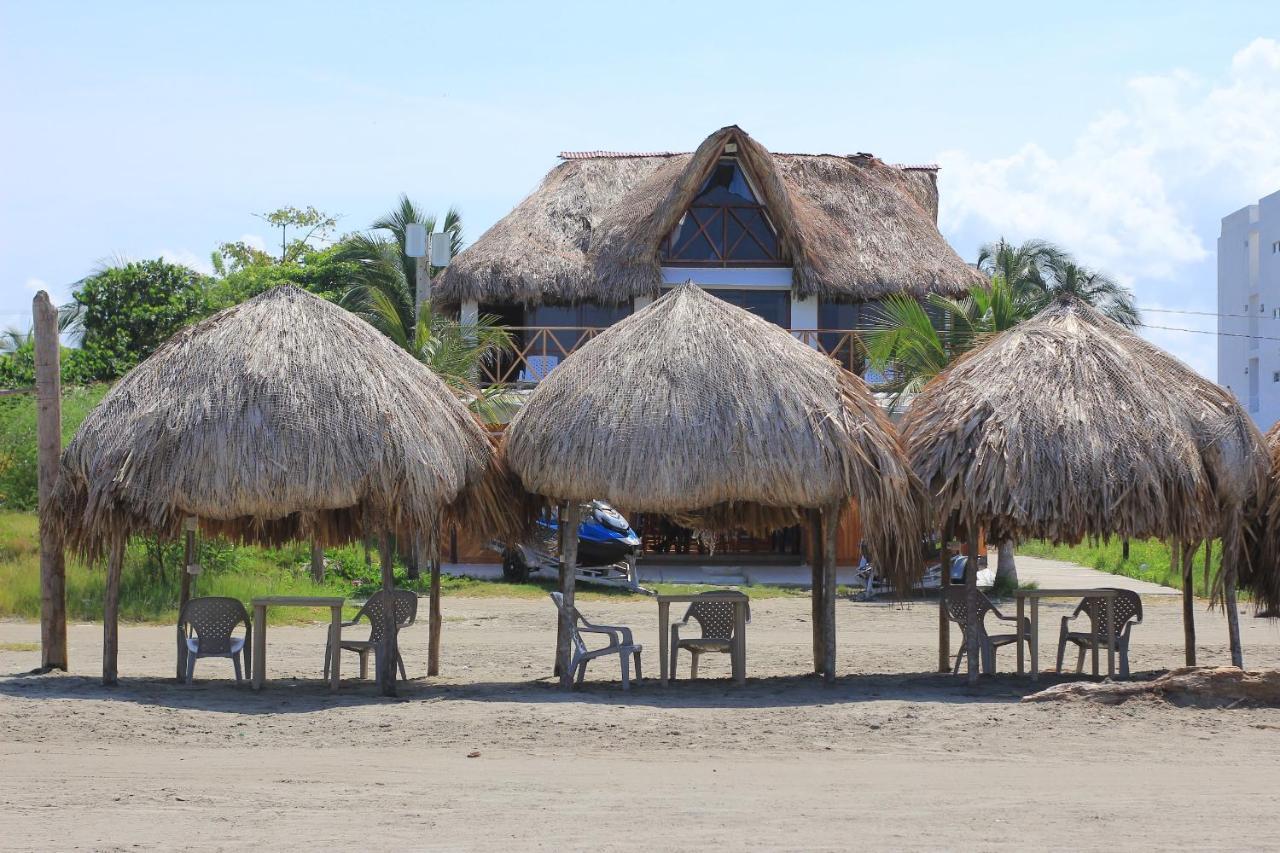 Cabana Yalis Sas, Cartagena